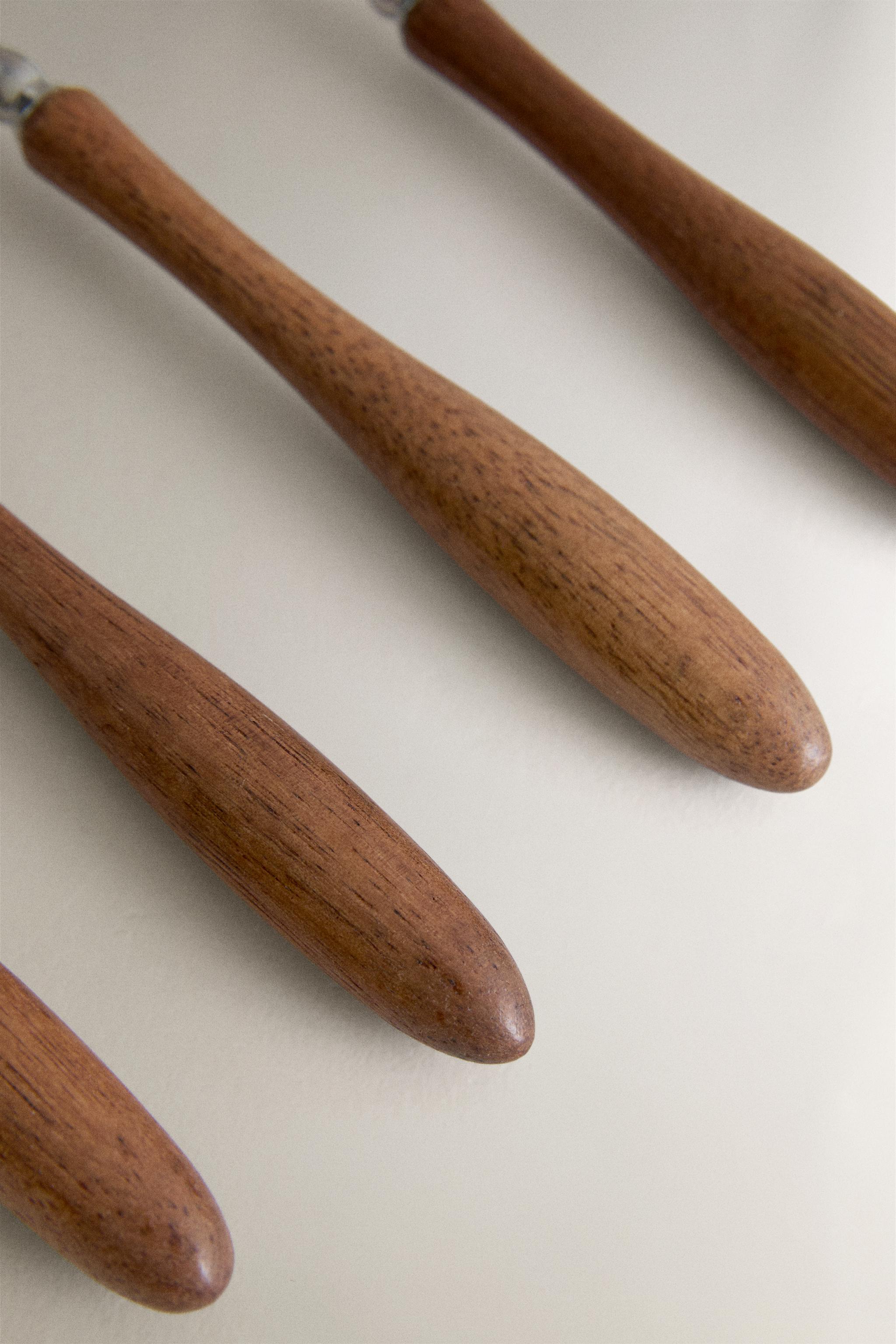 ENSEMBLE COUVERTS MANCHE BOIS ACACIA (LOT DE 4)